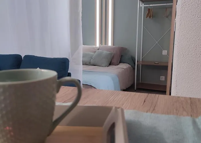 Cosy Dans La Maison D'enfance De Jean Giono 아파트 *